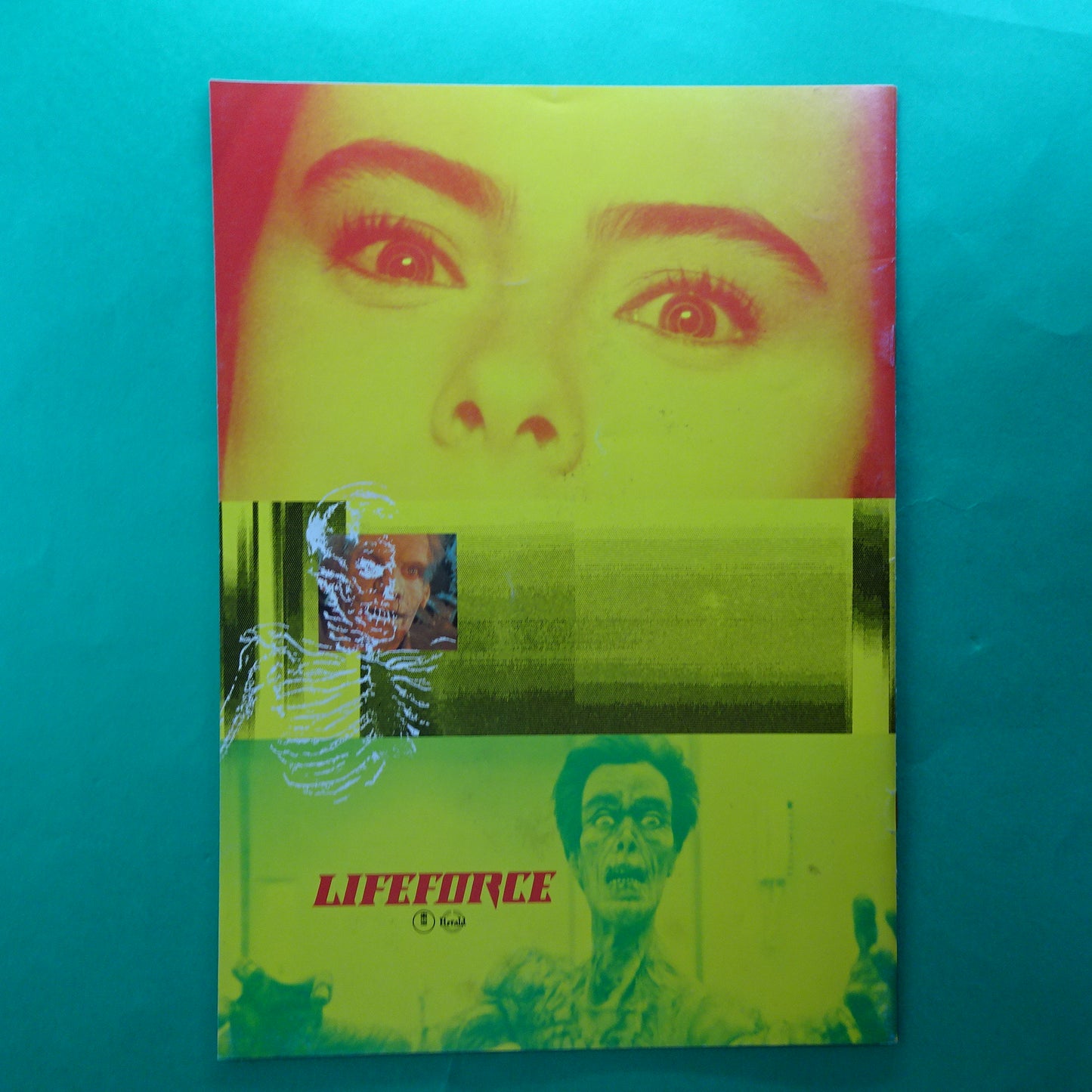 Lifeforce Tobe Hooper Programs 1985 Movie Japanese Mathilda May A4 size VG+