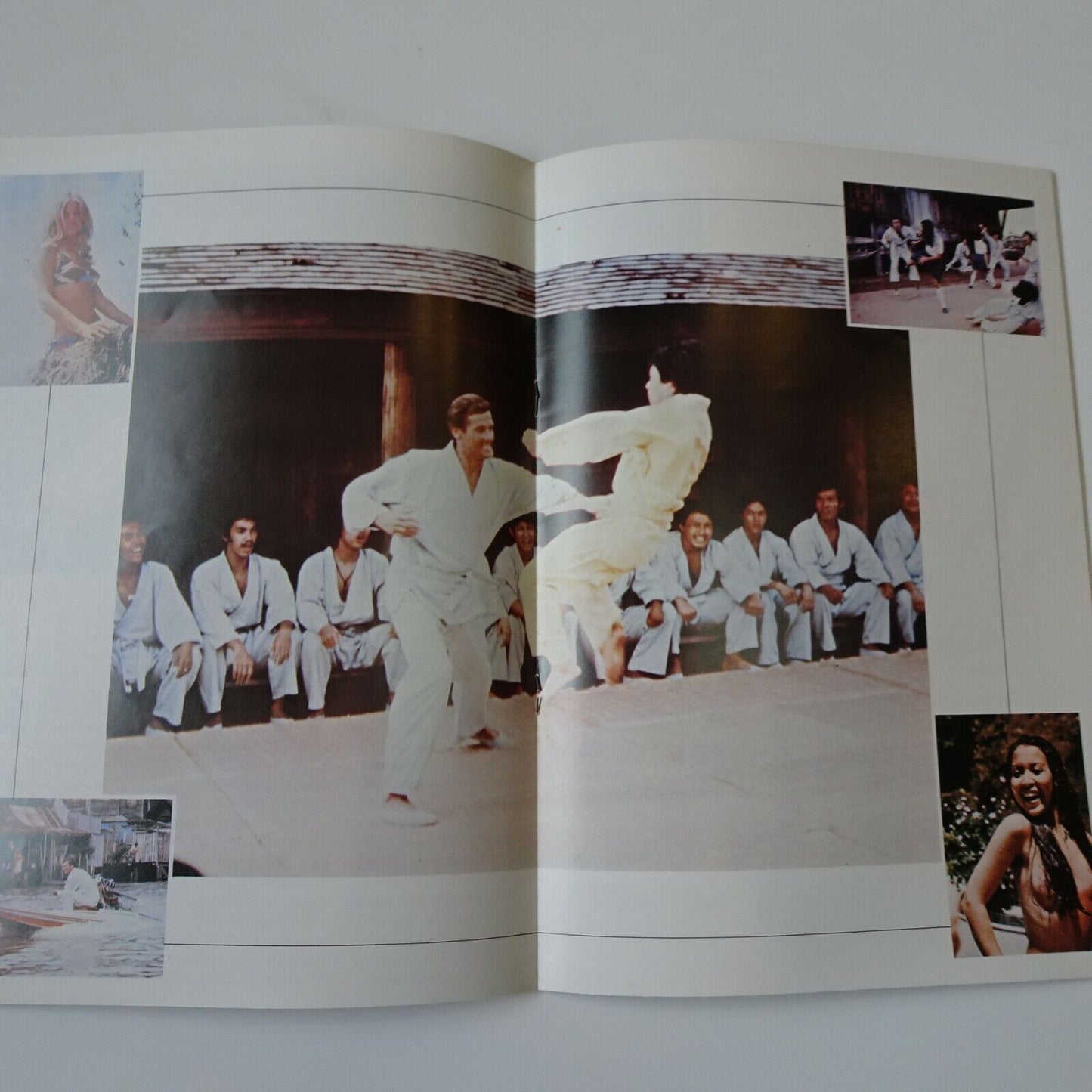 Roger Moore 007 THE MAN WITH THE GOLDEN GUN 1974 Japan Movie Program A4 size